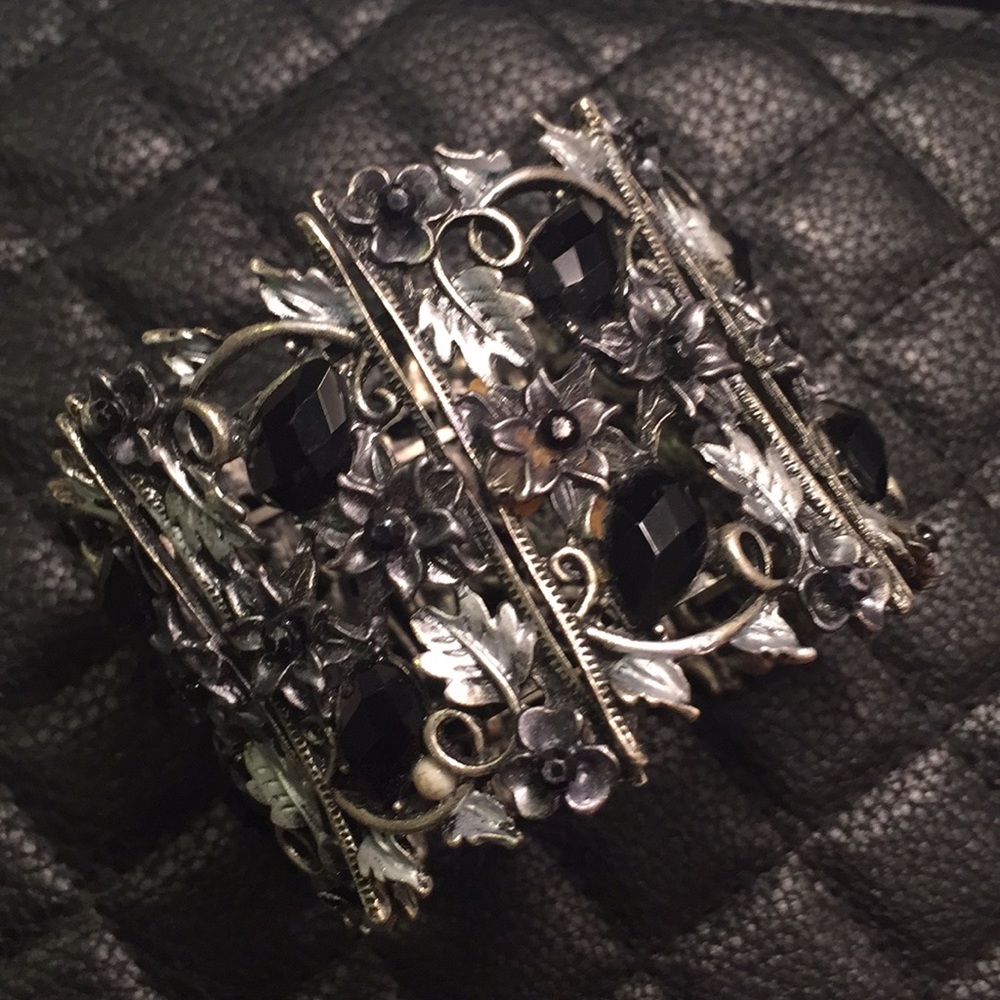 Vintage inspired bracelet cuff